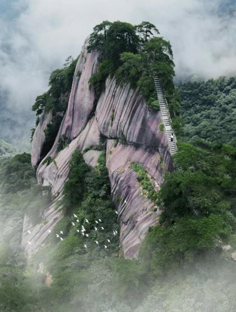 For a top-tier summer escape, my vote goes to Penglai Peak at Tianzhushan!