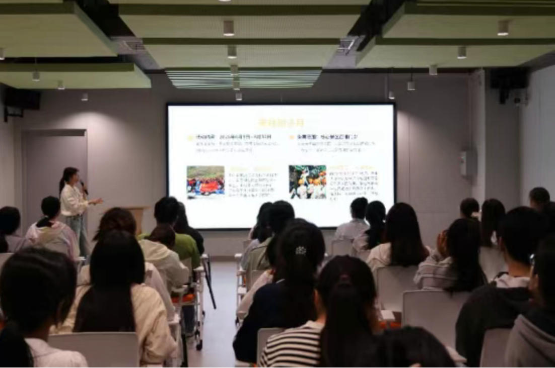 Tianzhushan University Tour, Stop Three | Reach the Summit of Tianzhu and Paint a Chapter of Youth! Tianzhushan Cultural Tourism Innovation and Creativity Program Enters Anhui Medical University