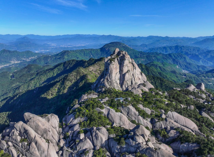 Tianzhushan Accommodation Guide · ChaZhuang Visitor Center Area | The Ideal Stay at the First Stop into the Mountains